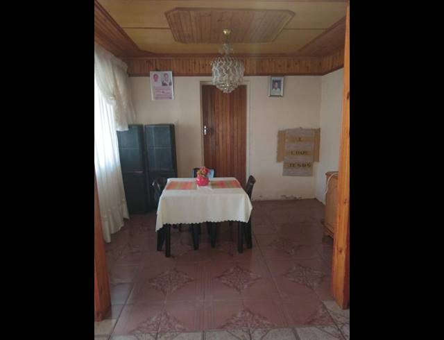 3 BEDROOM HOUSE FOR SALE IN UMLAZI BB